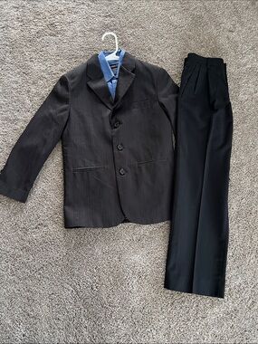 Boys suit-jacket, pants and long sleeve button up shirt